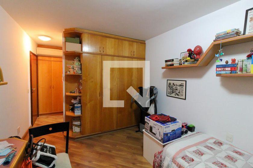 Apartamento à Venda – Moema, 5 Quartos, 275 m² – São Paulo
