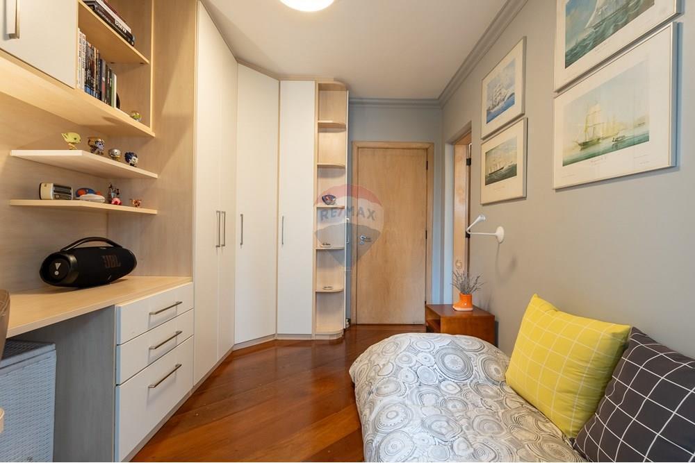VENDE – Apartamento em Moema – 141m² 3 Suítes, 2 vagas, lazer, próximo ao Parque.