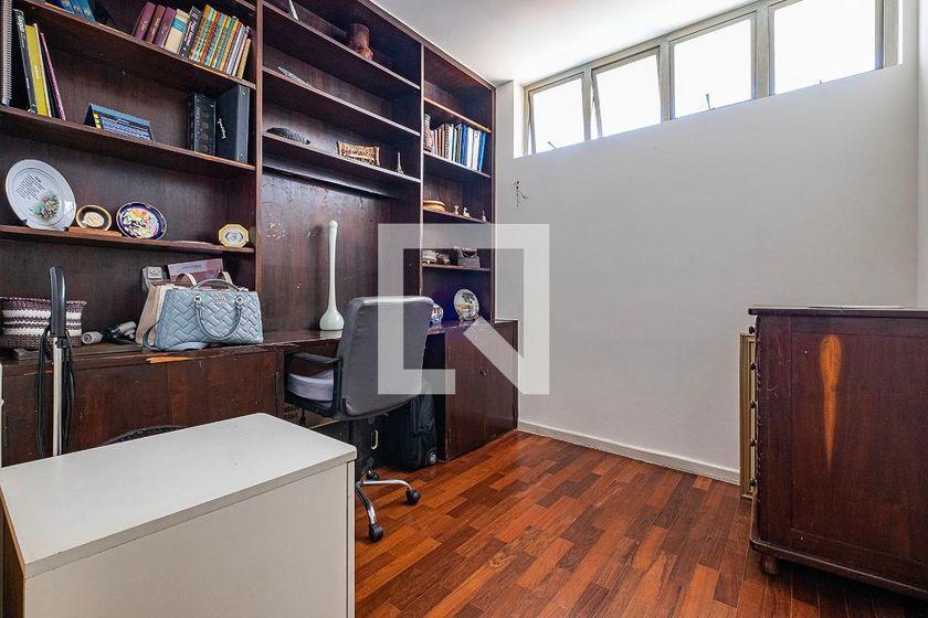 Casa à Venda – Alto de Pinheiros, 4 Quartos, 526 m² – São Paulo