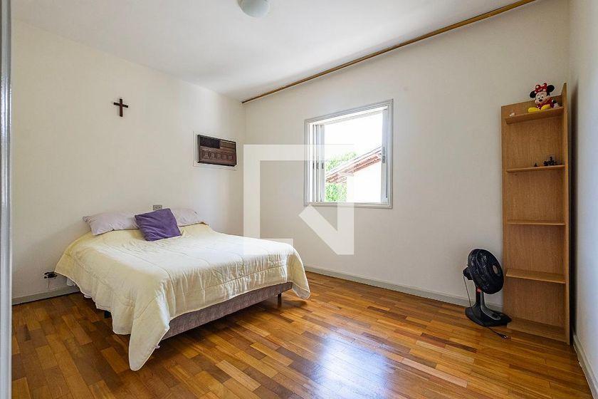 Casa à Venda – Alto de Pinheiros, 4 Quartos, 526 m² – São Paulo