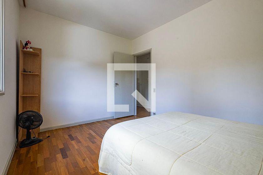 Casa à Venda – Alto de Pinheiros, 4 Quartos, 526 m² – São Paulo