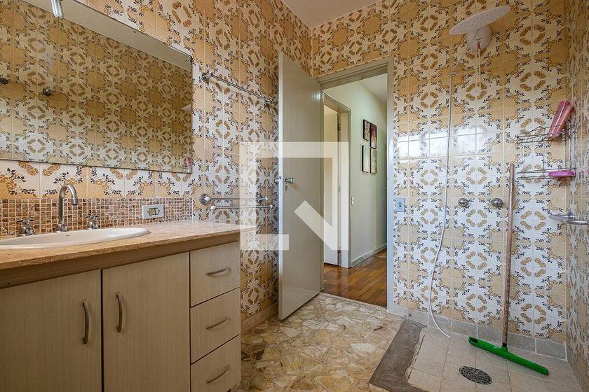 Casa à Venda – Alto de Pinheiros, 4 Quartos, 526 m² – São Paulo