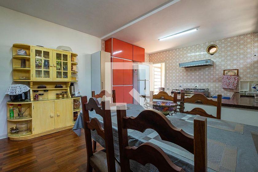 Casa à Venda – Alto de Pinheiros, 4 Quartos, 526 m² – São Paulo
