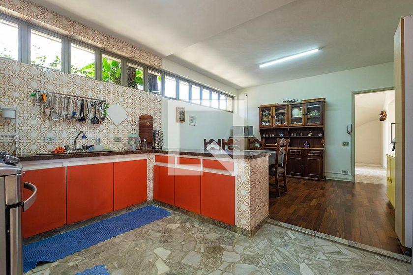 Casa à Venda – Alto de Pinheiros, 4 Quartos, 526 m² – São Paulo