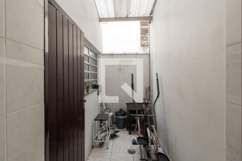 Casa à Venda – Cangaíba, 2 Quartos, 76 m² – São Paulo