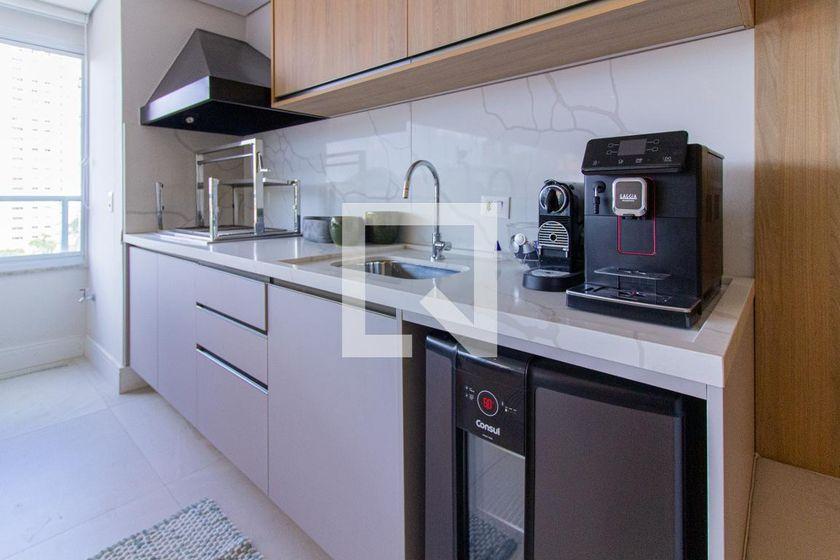 Apartamento à Venda – Vila Romana, 3 Quartos, 175 m² – São Paulo