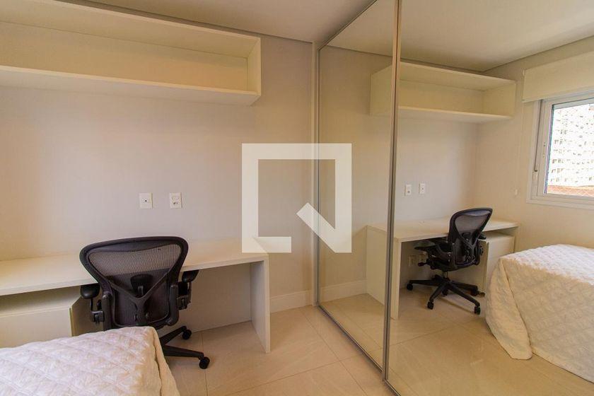 Apartamento à Venda – Vila Romana, 3 Quartos, 175 m² – São Paulo
