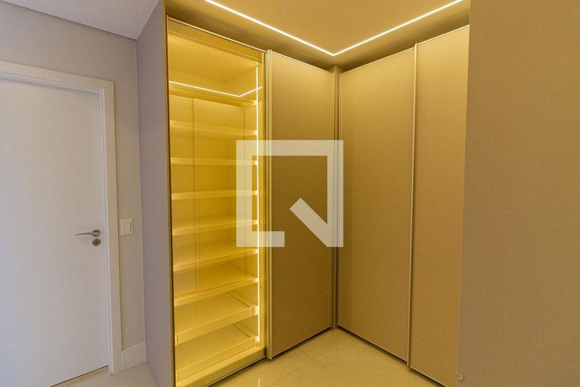 Apartamento à Venda – Vila Romana, 3 Quartos, 175 m² – São Paulo