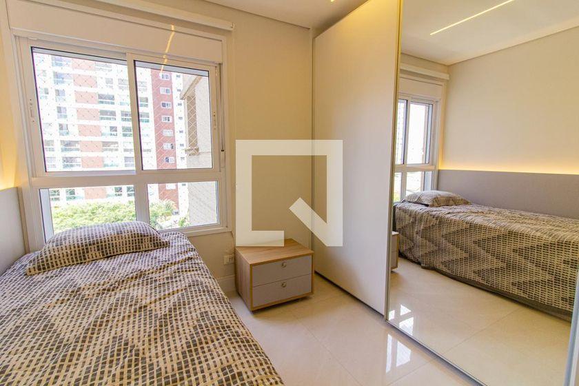 Apartamento à Venda – Vila Romana, 3 Quartos, 175 m² – São Paulo