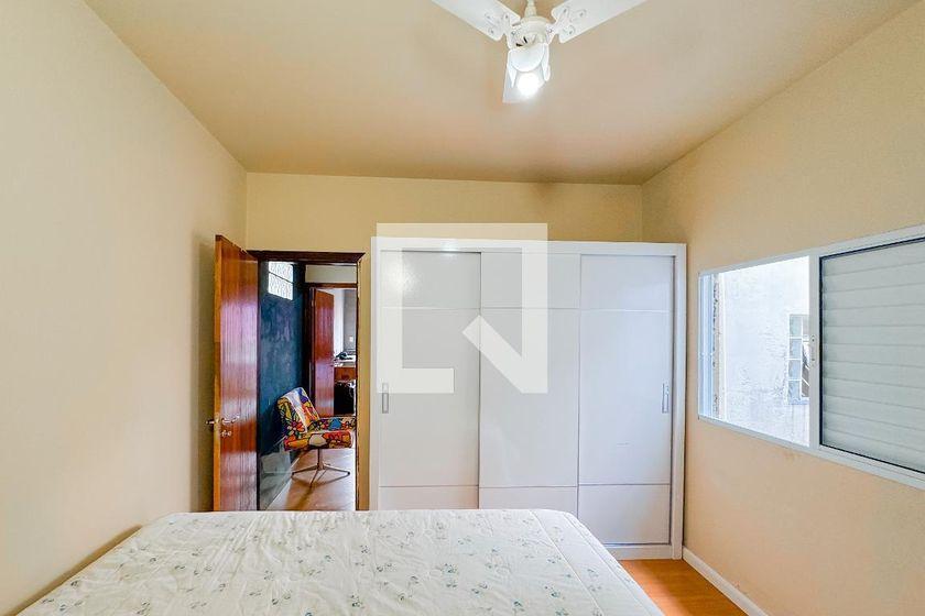Casa à Venda – Liberdade, 2 Quartos, 70 m² – São Paulo