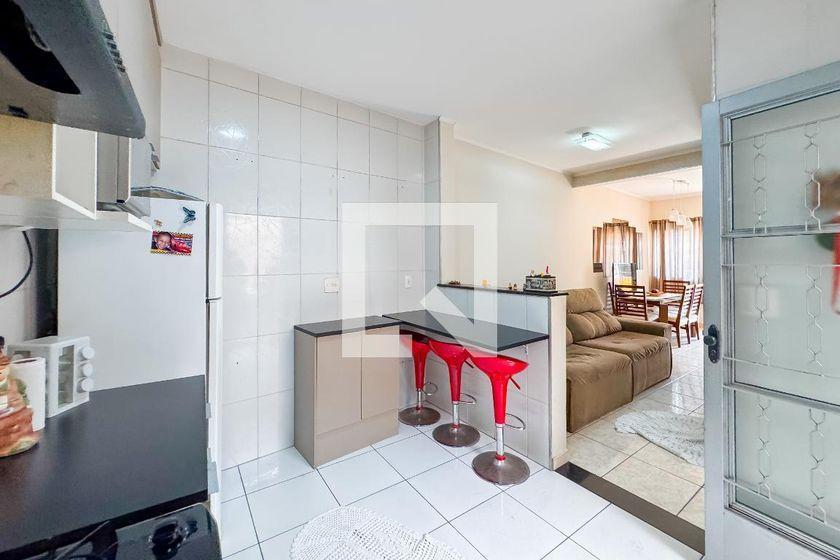 Casa à Venda – Liberdade, 2 Quartos, 70 m² – São Paulo