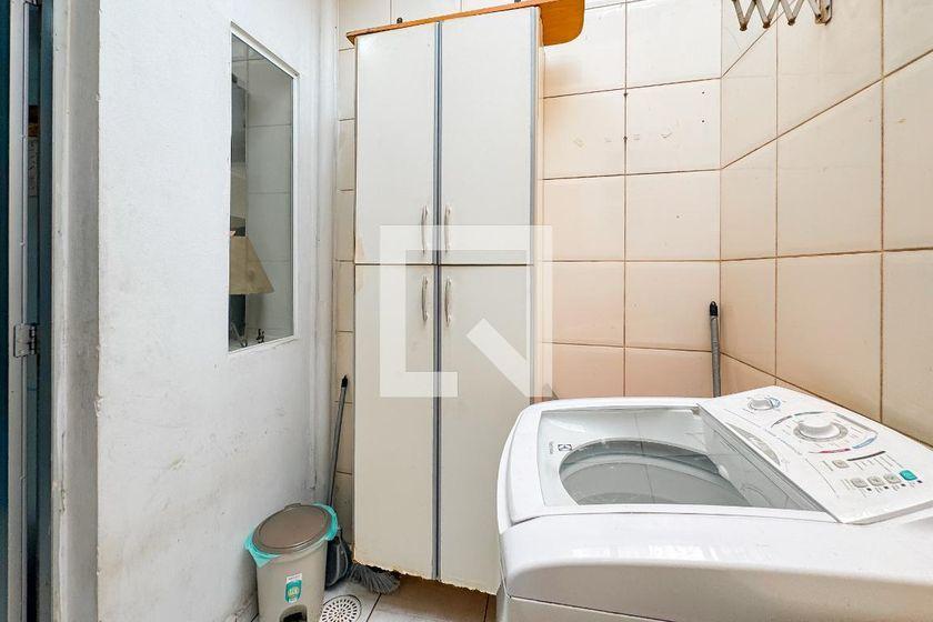 Casa à Venda – Liberdade, 2 Quartos, 70 m² – São Paulo