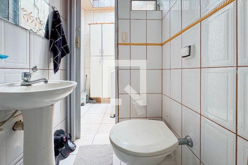 Casa à Venda – Liberdade, 2 Quartos, 70 m² – São Paulo