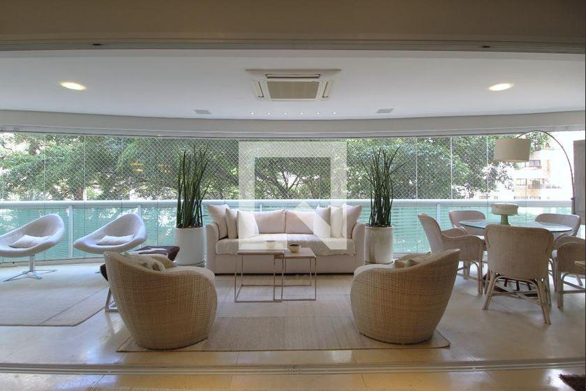 Apartamento à Venda – Itaim Bibi, 3 Quartos, 280 m² – São Paulo