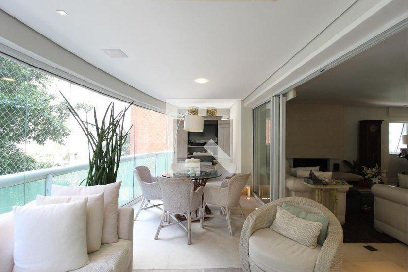 Apartamento à Venda – Itaim Bibi, 3 Quartos, 280 m² – São Paulo