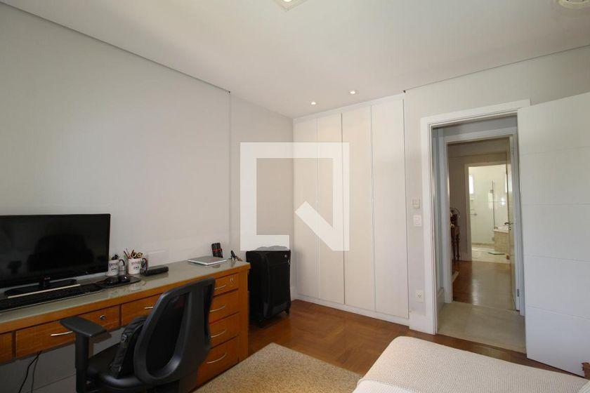 Apartamento à Venda – Itaim Bibi, 3 Quartos, 280 m² – São Paulo
