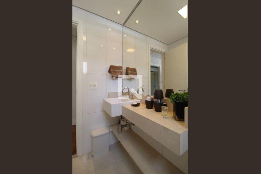 Apartamento à Venda – Itaim Bibi, 3 Quartos, 280 m² – São Paulo