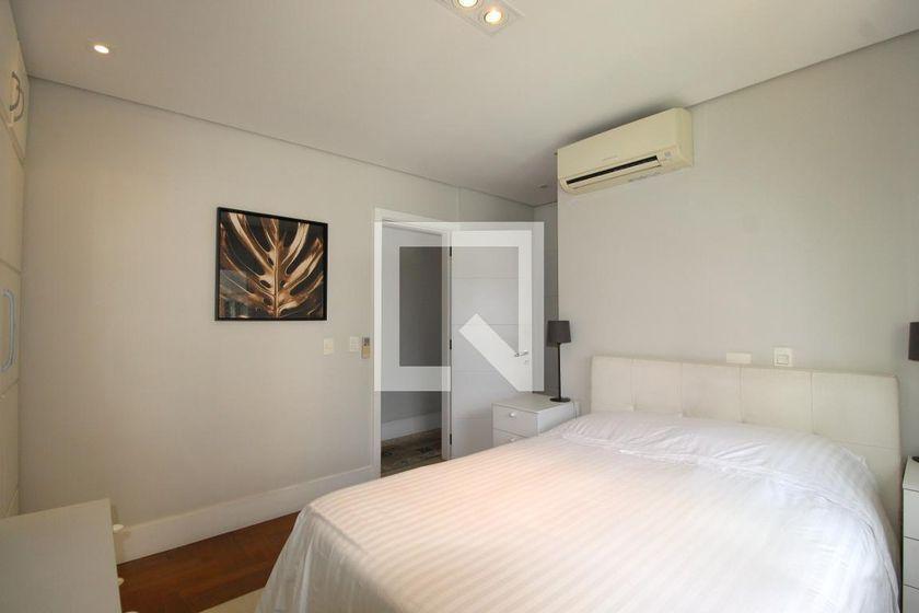 Apartamento à Venda – Itaim Bibi, 3 Quartos, 280 m² – São Paulo