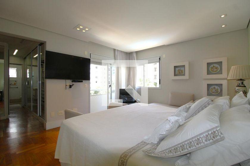 Apartamento à Venda – Itaim Bibi, 3 Quartos, 280 m² – São Paulo
