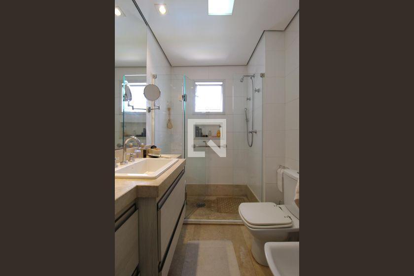Apartamento à Venda – Itaim Bibi, 3 Quartos, 280 m² – São Paulo