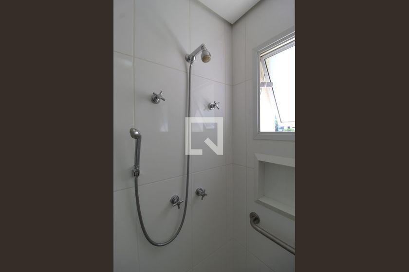 Apartamento à Venda – Itaim Bibi, 3 Quartos, 280 m² – São Paulo