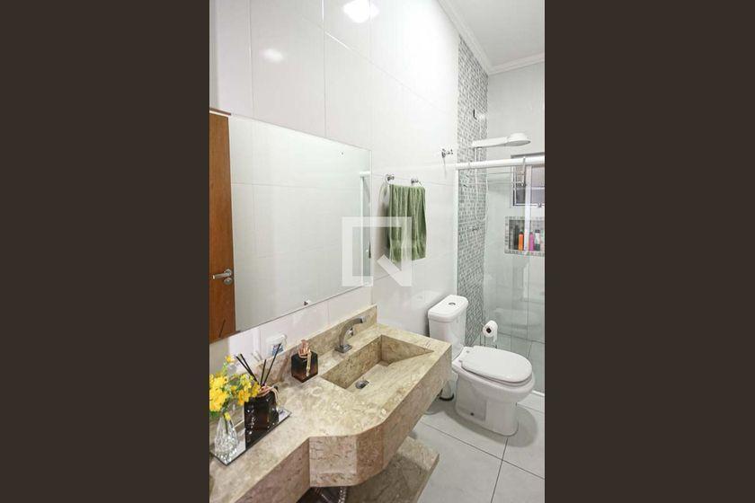 Casa à Venda – Vila Formosa, 3 Quartos, 100 m² – São Paulo