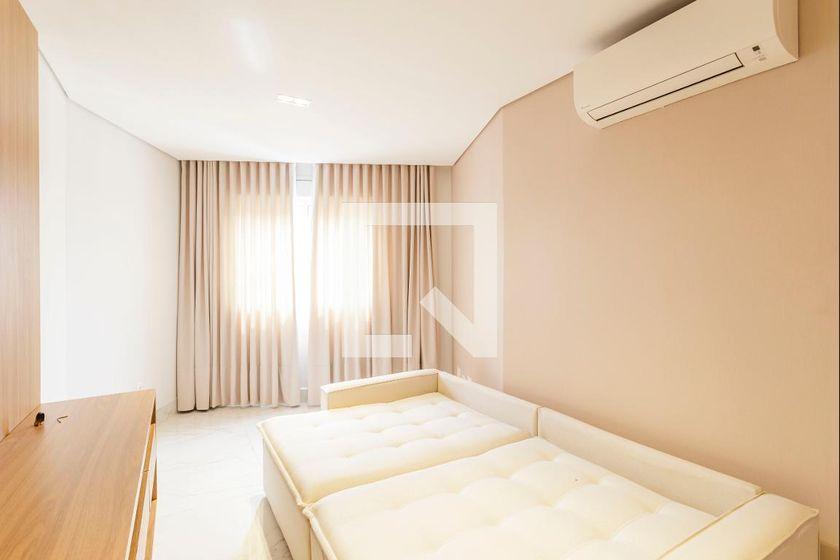 Apartamento à Venda – Vila Nova Conceição, 4 Quartos, 212 m² – São Paulo