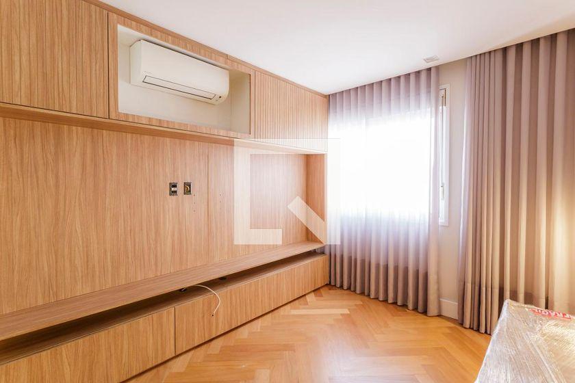 Apartamento à Venda – Vila Nova Conceição, 4 Quartos, 212 m² – São Paulo