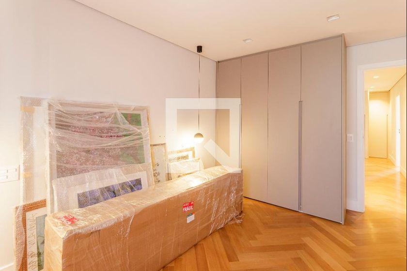Apartamento à Venda – Vila Nova Conceição, 4 Quartos, 212 m² – São Paulo