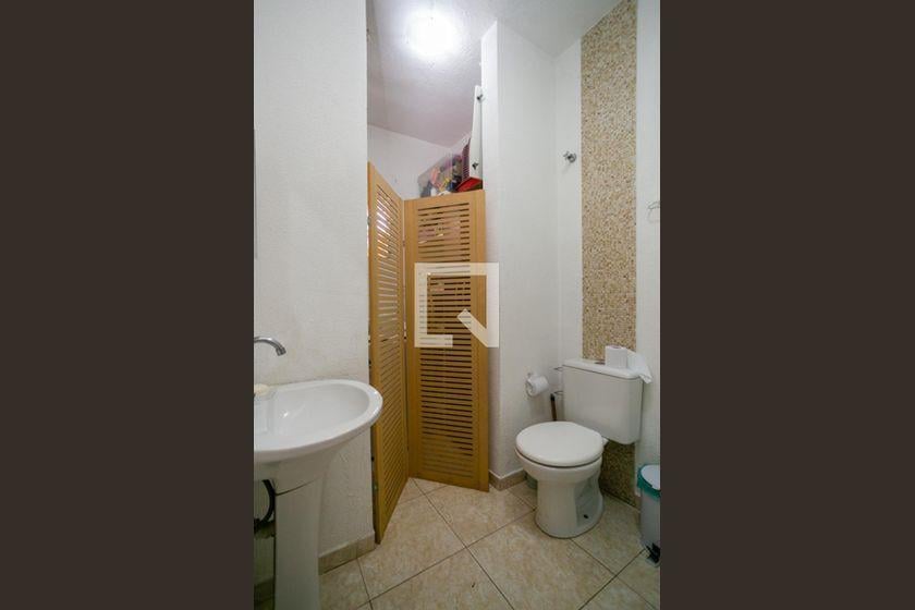 Casa à Venda – Vila Santa Maria, 1 Quarto, 30 m² – São Paulo
