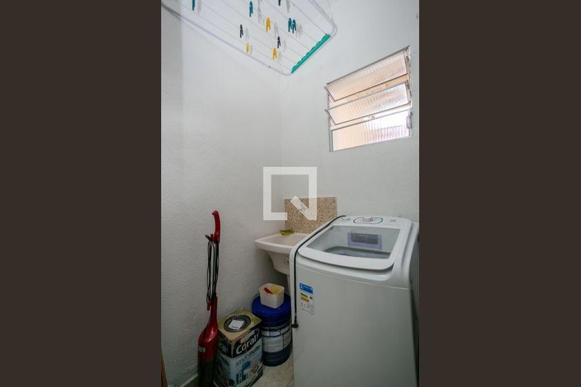 Casa à Venda – Vila Santa Maria, 1 Quarto, 30 m² – São Paulo