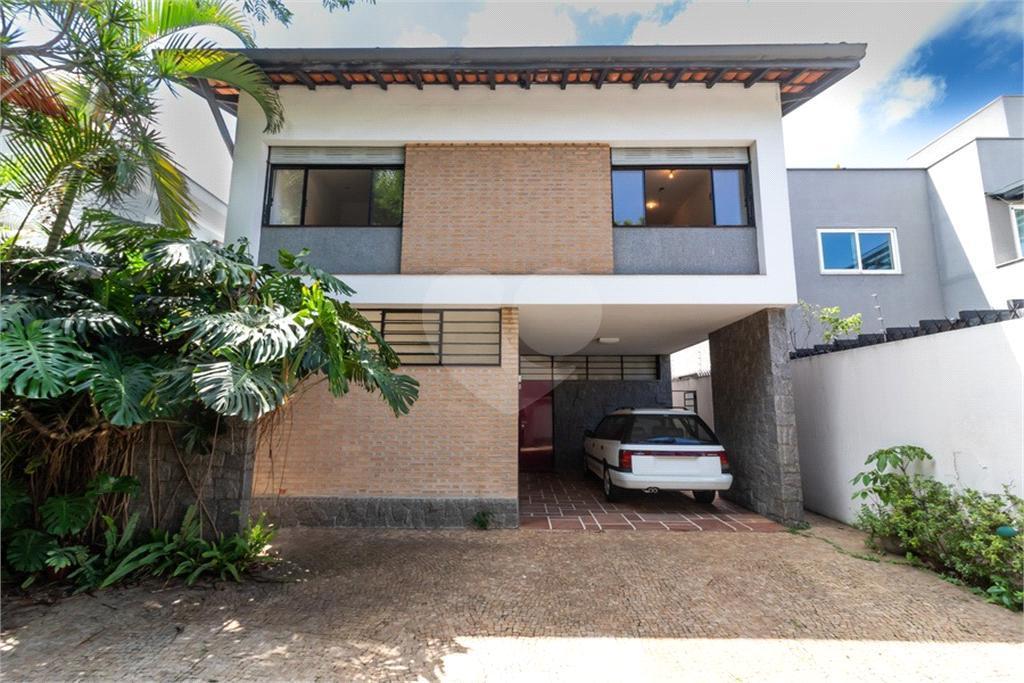 Imoveis – no Jardim Novo Mundo