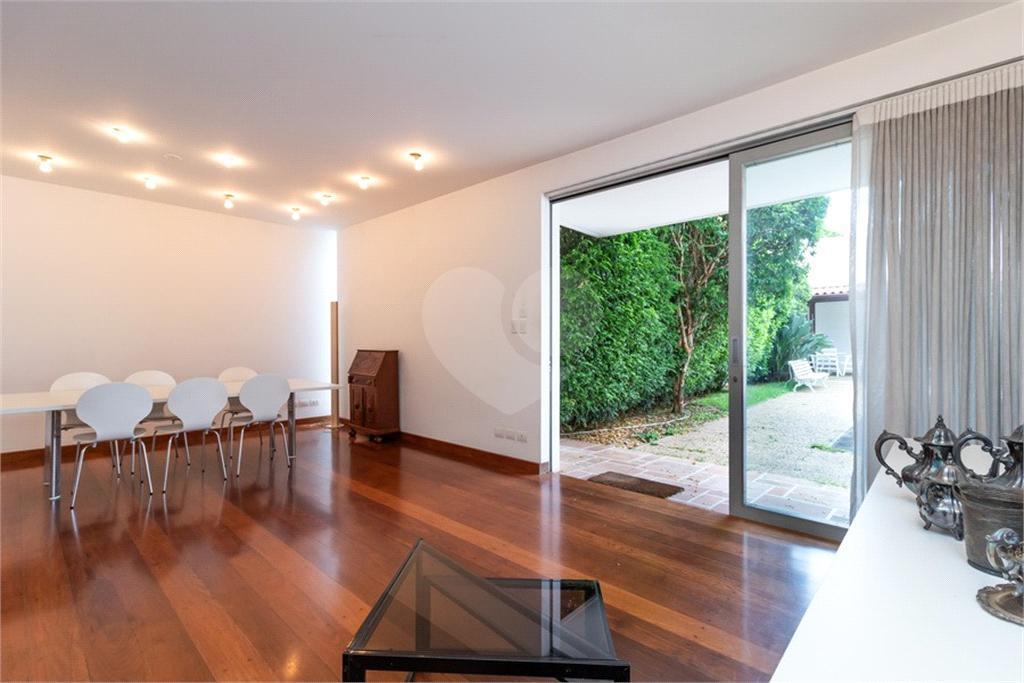 Imoveis – no Jardim Novo Mundo
