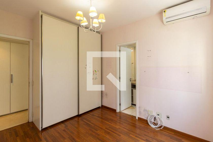 Apartamento à Venda – Paraíso, 3 Quartos, 215 m² – São Paulo