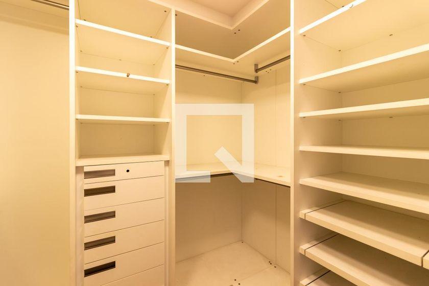 Apartamento à Venda – Paraíso, 3 Quartos, 215 m² – São Paulo