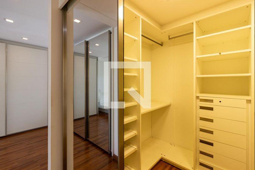Apartamento à Venda – Paraíso, 3 Quartos, 215 m² – São Paulo