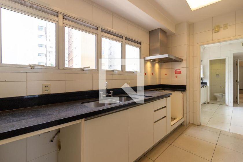 Apartamento à Venda – Paraíso, 3 Quartos, 215 m² – São Paulo