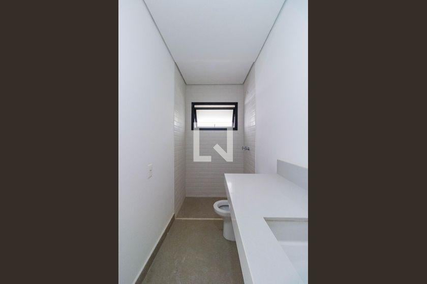 Casa à Venda – Real Parque, 5 Quartos, 707 m² – São Paulo