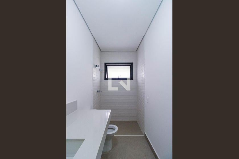 Casa à Venda – Real Parque, 5 Quartos, 707 m² – São Paulo