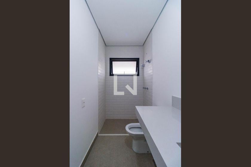 Casa à Venda – Real Parque, 5 Quartos, 707 m² – São Paulo