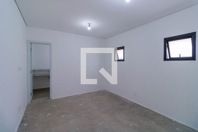 Casa à Venda – Real Parque, 5 Quartos, 707 m² – São Paulo