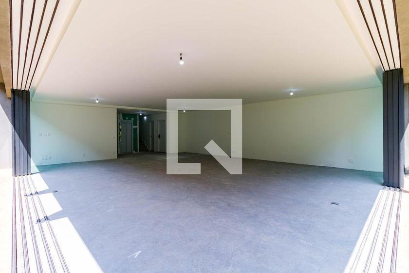 Casa à Venda – Real Parque, 5 Quartos, 707 m² – São Paulo
