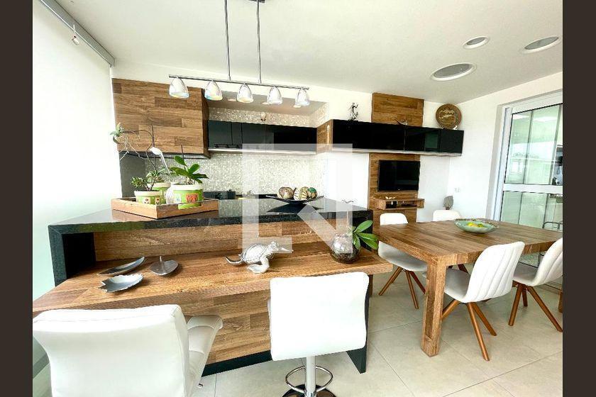 Apartamento à Venda – Vila Romana, 3 Quartos, 186 m² – São Paulo