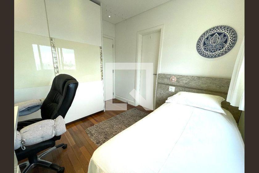 Apartamento à Venda – Vila Romana, 3 Quartos, 186 m² – São Paulo