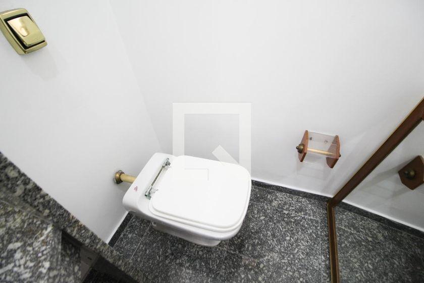 Apartamento à Venda – Moema, 3 Quartos, 240 m² – São Paulo