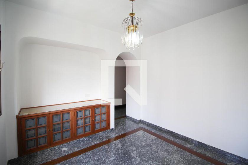 Apartamento à Venda – Moema, 3 Quartos, 240 m² – São Paulo