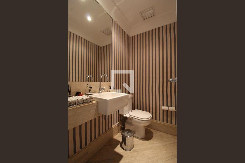 Apartamento à Venda – Moema, 4 Quartos, 257 m² – São Paulo