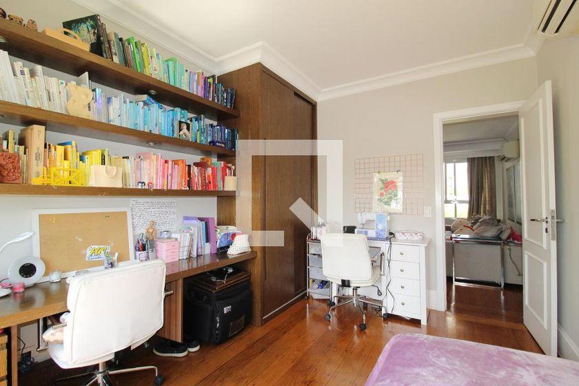Apartamento à Venda – Moema, 4 Quartos, 257 m² – São Paulo