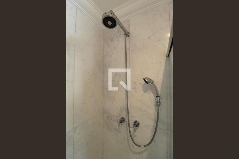 Apartamento à Venda – Moema, 4 Quartos, 257 m² – São Paulo