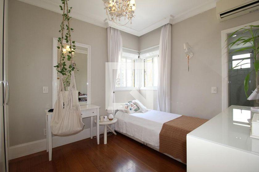 Apartamento à Venda – Moema, 4 Quartos, 257 m² – São Paulo